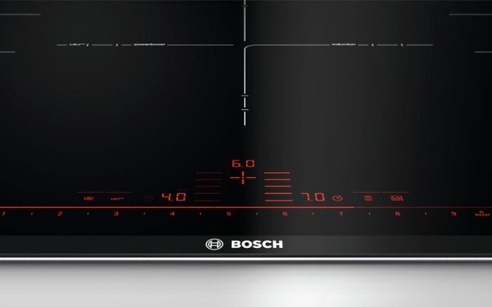 bảng điều khiển của Bếp từ Bosch PID775DC1E Serie 8
