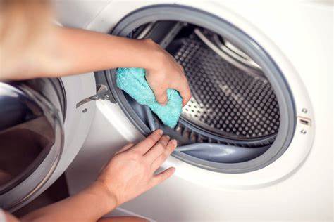 Cách vệ sinh máy giặt Sharp cửa trên