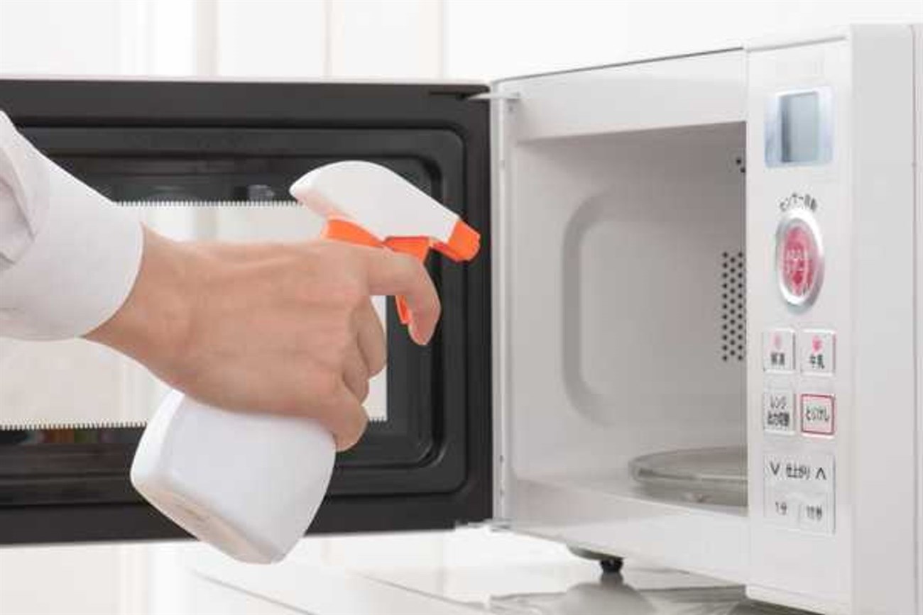 Vệ sinh và bảo dưỡng lò vi sóng