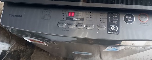  Máy giặt Toshiba báo lỗi E3 là gì