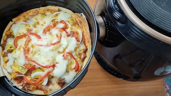 Cách làm pizza bằng nồi chiên không dầu chuẩn vị Ý