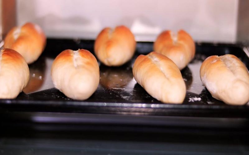 Cách nướng bánh mì bằng lò vi sóng