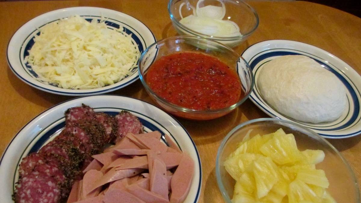 Nguyên liệu nướng pizza bằng lò vi sóng