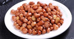 Rang lạc bằng lò vi sóng