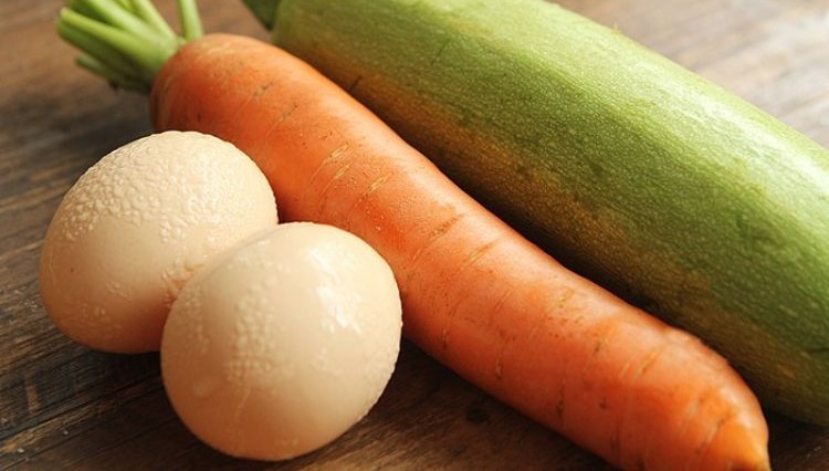 Nguyên liệu hấp trứng bằng lò vi sóng