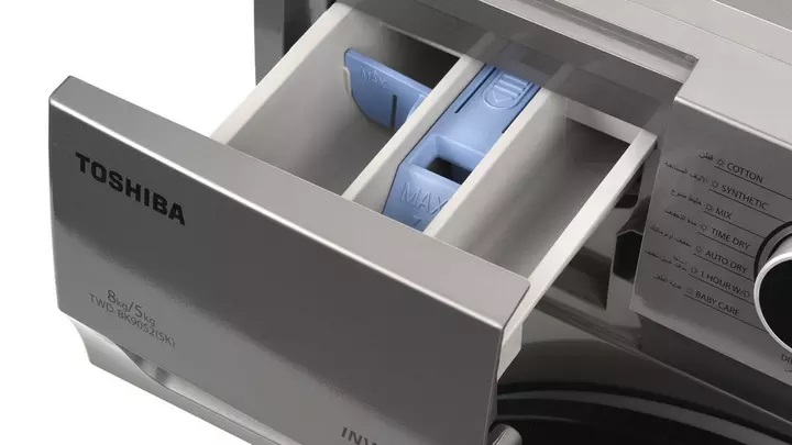 Do đường dẫn nước hoặc các khay chứa bột giặt/chất tẩy