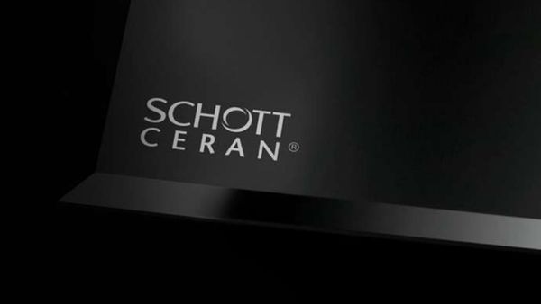 Chất liệu mặt kính bếp từ Siemens