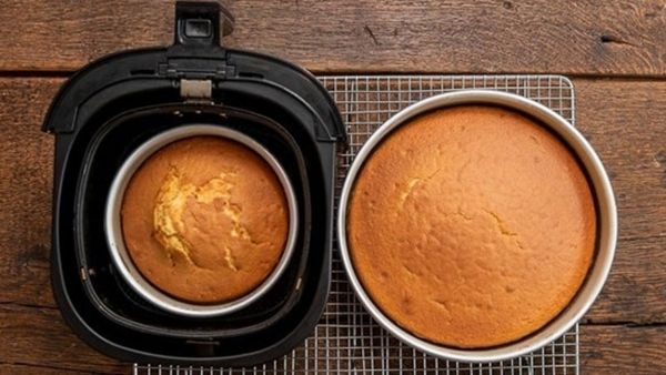 Cách làm bánh bông lan bằng nồi chiên không dầu