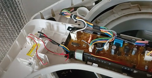 Lắp bo mạch mới 