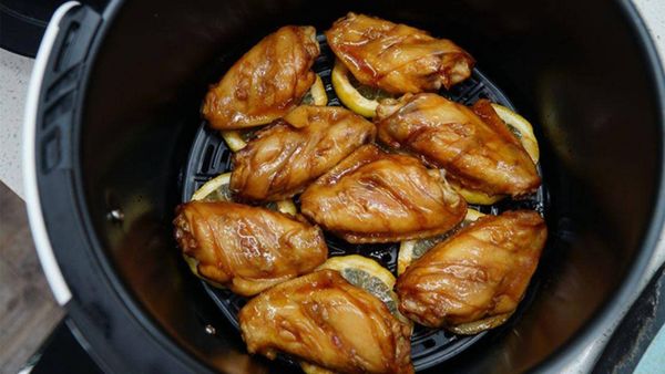 Nồi chiên không dầu cánh gà nướng