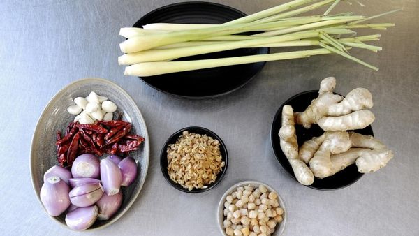 Nguyên liệu làm vịt quay