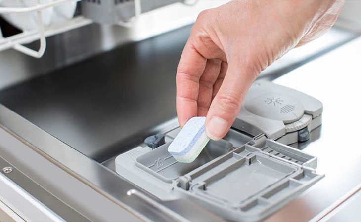 Nạp chất tẩy rửa máy rửa bát Eurosun