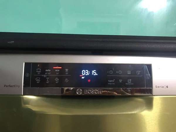 Máy rửa bát âm toàn phần Bosch series 4 và 6 có điểm gì khác nhau?