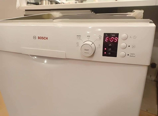 Lỗi E09 máy rửa bát Bosch là gì?