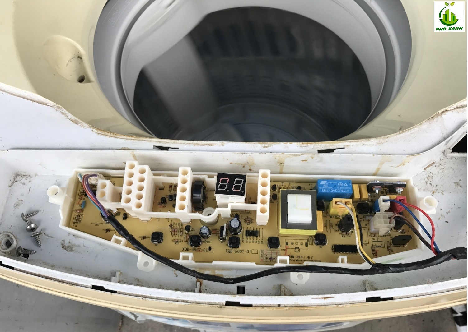 Hỏng board mạch, linh kiện trong máy