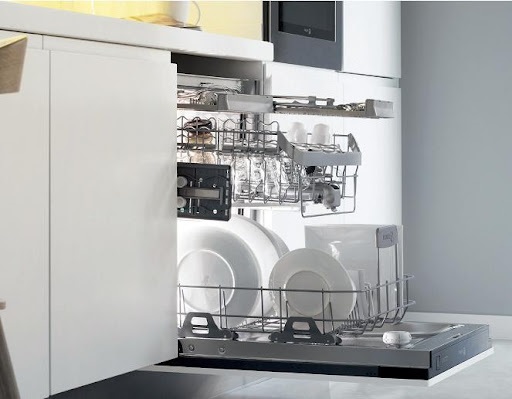 So sánh máy rửa bát bán âm tủ Bosch Serie 2 và 4